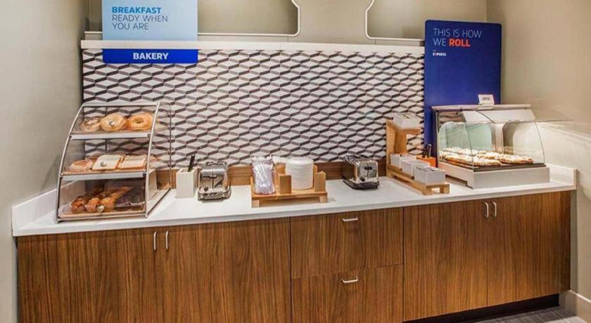 Holiday Inn Express Hotel & Suites Grand Island By Ihg Εξωτερικό φωτογραφία